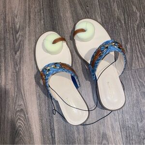 Liz Claiborne Women’s Argent Flat Sandal